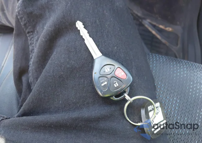 2T1BU40E99C115781: 43966147