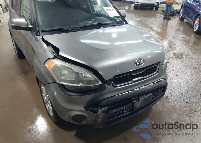 KNDJT2A69D7518955: 43966253