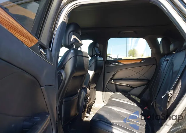 5LMCJ2D92GUJ27200: 43965352