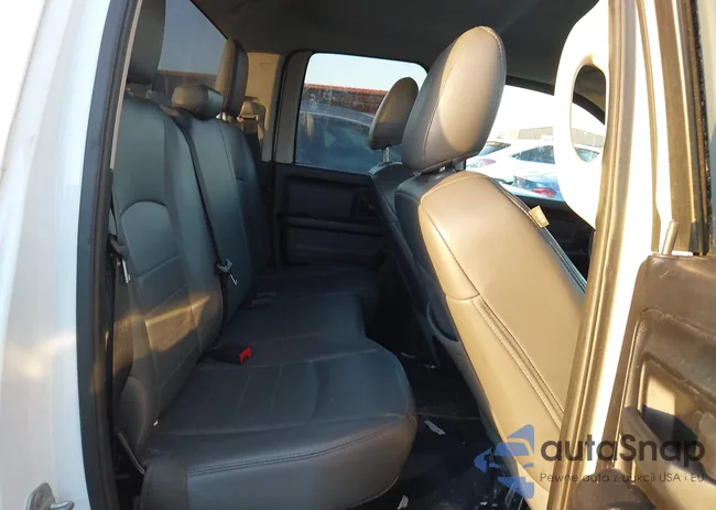 1C6RR6FG0DS570070: 43965531