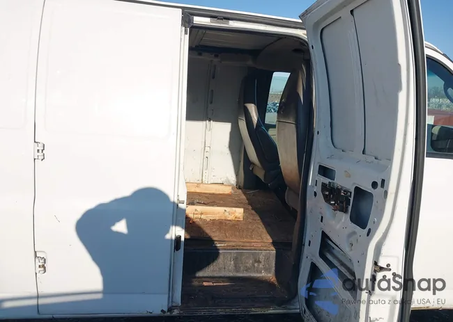 1GCWGGFA8D1158360: 43965571