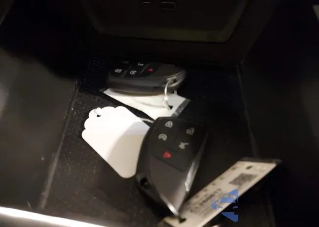 3GNAXPEG1TL160661: 43965609