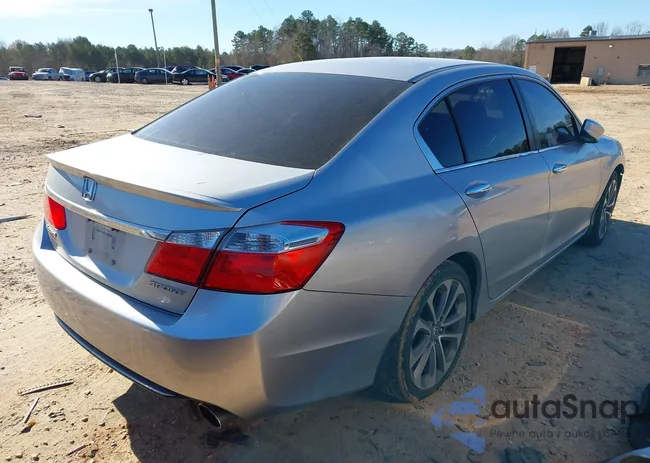 1HGCR2F58EA089773: 43965742