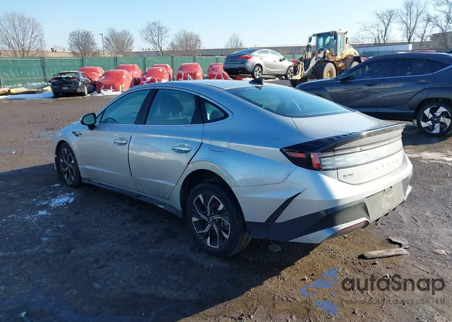 KMHL64JA0RA375660: 43966824