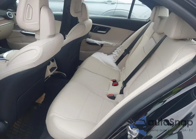 W1KAF4HB7PR121331: 43966833