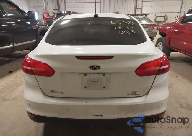 1FADP3F26GL311857: 43966847