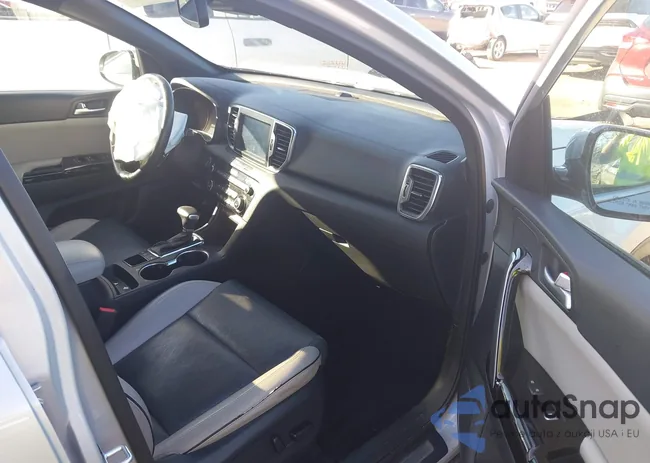 KNDPR3A68H7046638: 43966937