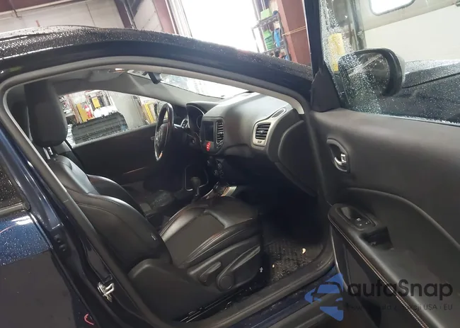 3C4NJDBB4LT104653: 43967267