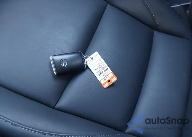 3MVDMBAY0MM247560: 43966400