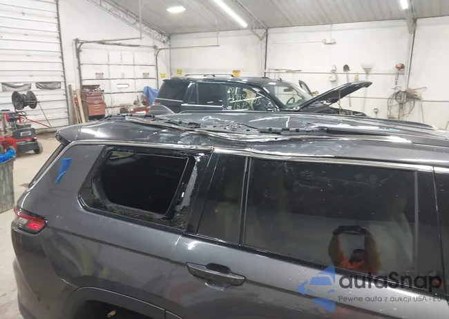 1C4RJKBG2P8865008: 43966466