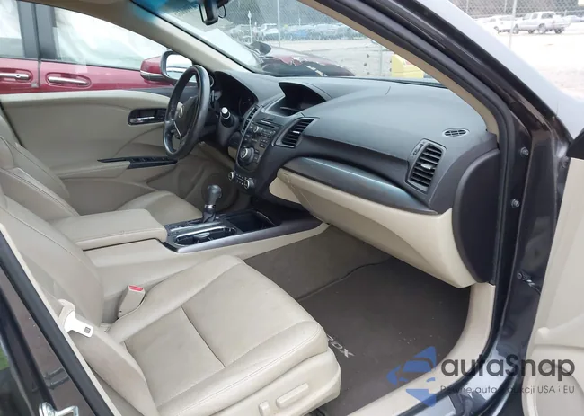 5J8TB3H3XFL003553: 43966486