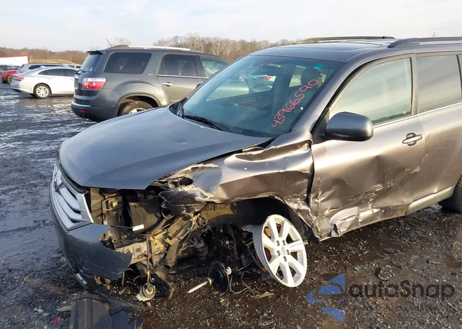 5TDBK3EHXCS121798: 43966590