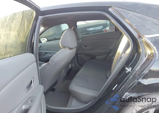 KMHLS4DG1RU771252: 43966671