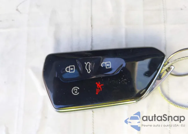 1V2CR2CAXRC589880: 43966703