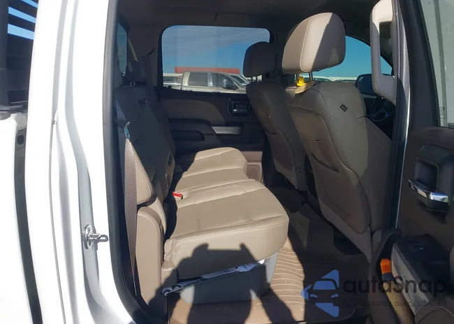 1GC1KWE8XFF676848: 43966725