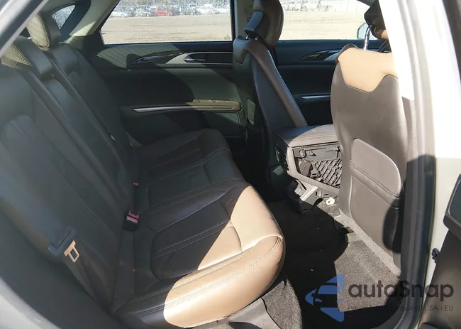 3LN6L2G95ER819493: 43967979