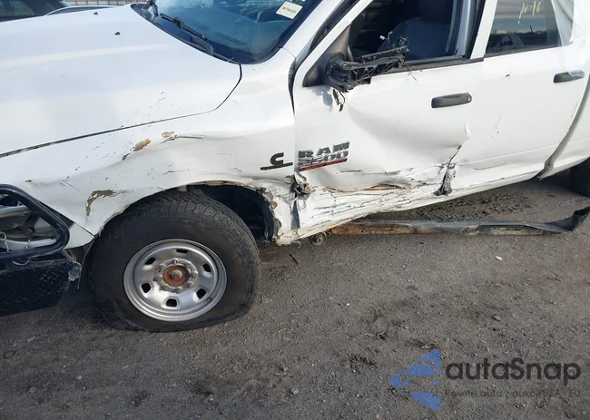 3C6UR5CL7JG278490: 43968035