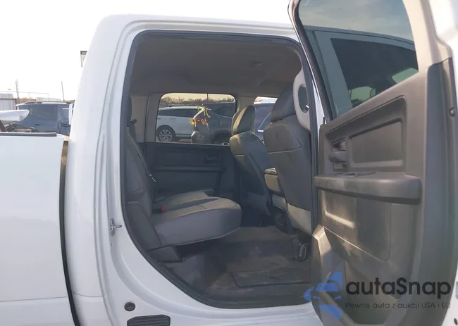 3C6UR5CL7JG278490: 43968035