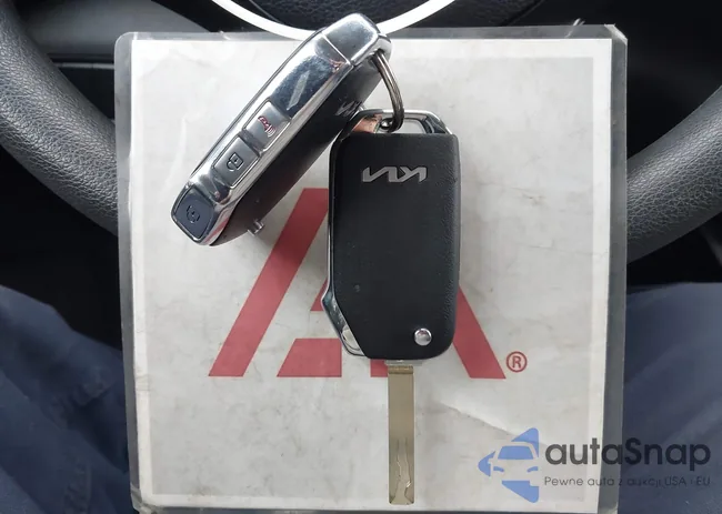 KNDJ23AUXS7926322: 43968063