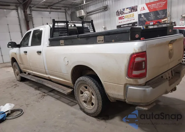 3C6UR5HJ6NG272046: 43968073