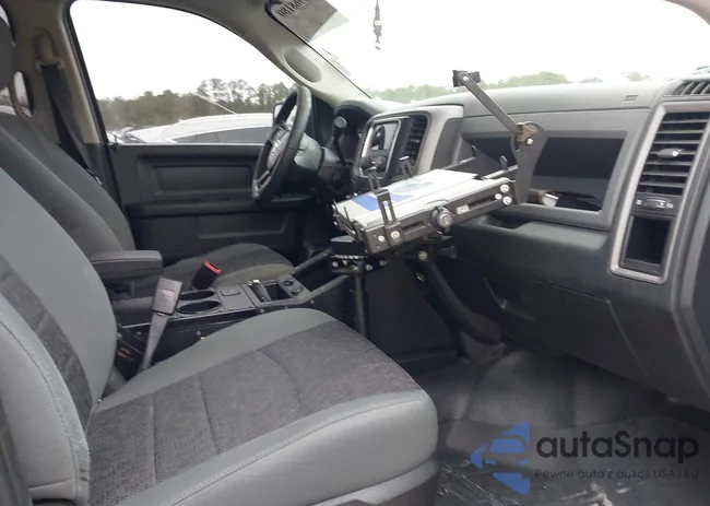 1C6RR7XT3GS180182: 43968180