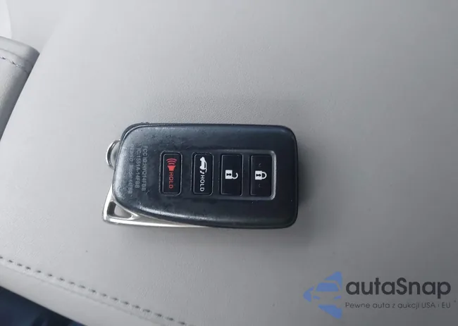 2T2BZMCA9HC110889: 43968192