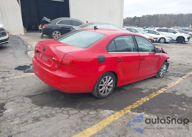 3VWDX7AJ3DM256758: 43968324