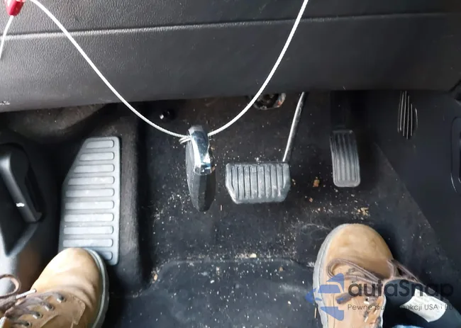 2LMPJ8K90LBL12814: 43967347