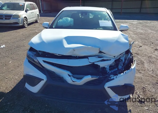 4T1G11AK3RU207209: 43967571