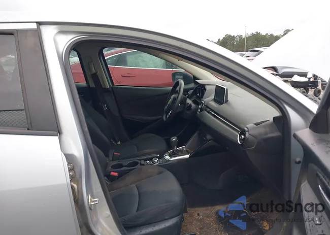 3MYDLBYV2HY154555: 43967706