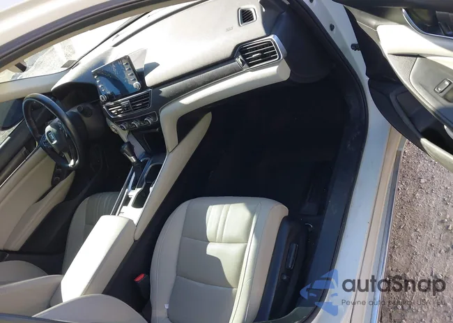 1HGCV1F57KA063439: 43968771