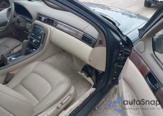 JT8UZ30C5R0036412: 43968873