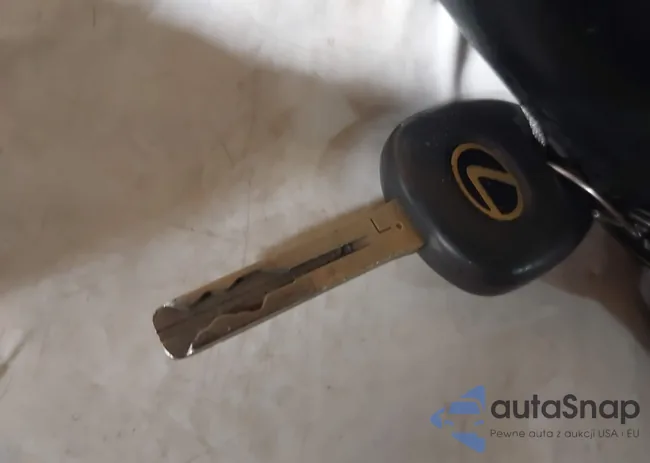 2T2HK31U57C033152: 43968982