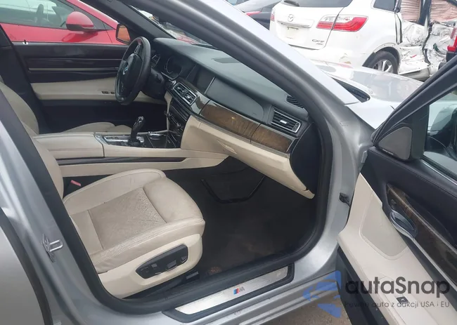 WBAYA8C59FD825443: 43969005