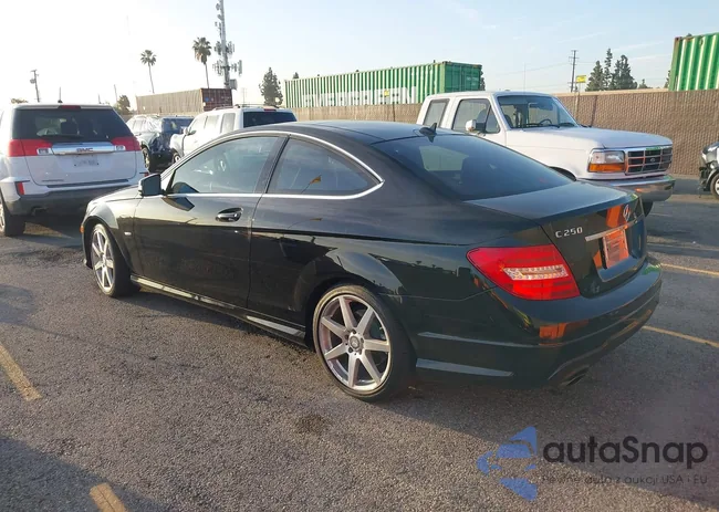 WDDGJ4HB2CF854276: 43969067