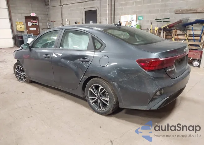 3KPF24AD6RE699538: 43969244