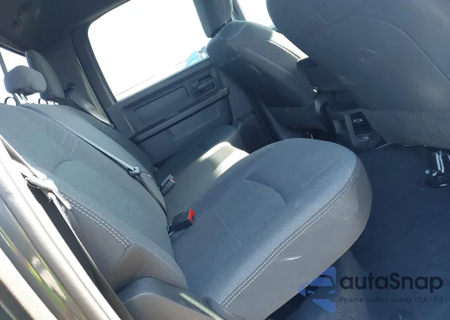 3C6UR5CL7RG36563: 43969320