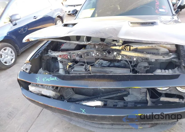 2C3CDZBT5GH226283: 43968352