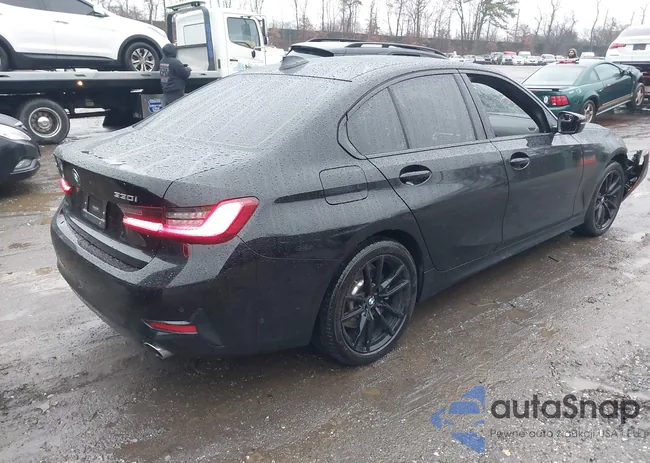 WBA5R7C50KAE83014: 43968358