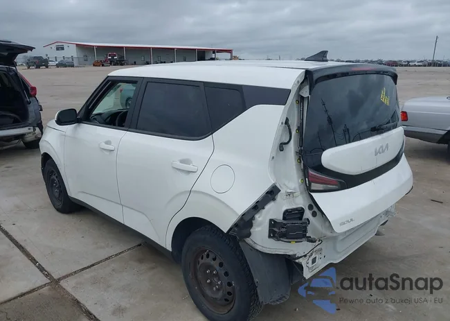 KNDJ23AU3R7907167: 43968608