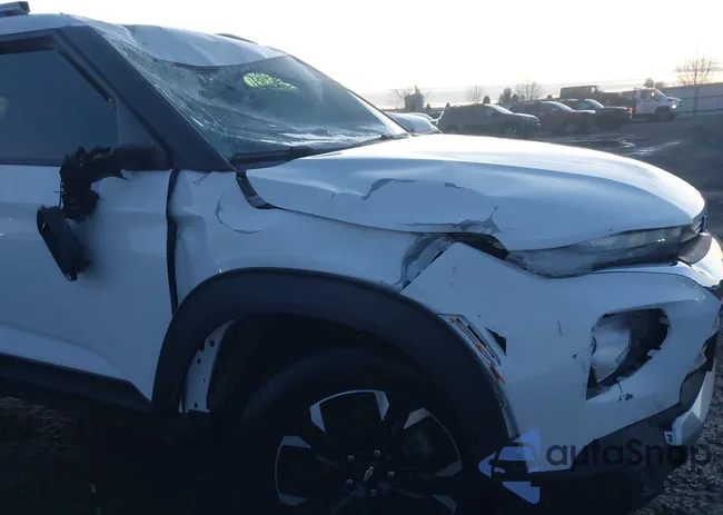 KL79MPSL6PB214644: 43969917