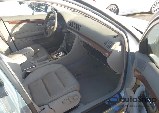 WAUJT68E02A275876: 43969969