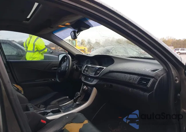 1HGCR2F84DA110949: 43970059