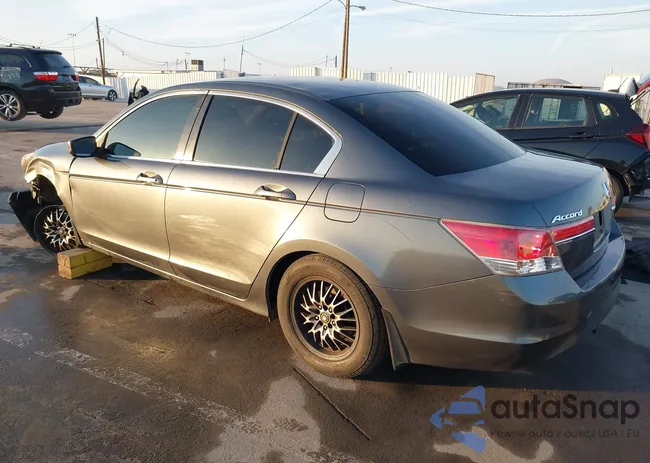 1HGCP2E38CA048708: 43969615