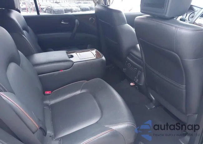 JN8AY2NE3L9781453: 43970862