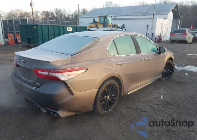 4T1B61HK3JU058581: 43971072