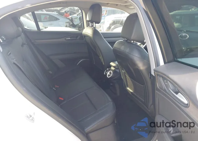 ZASPAKBN1M7D18195: 43971279