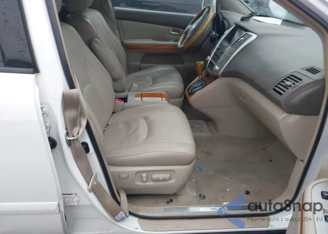 2T2GK31U49C074760: 43970391