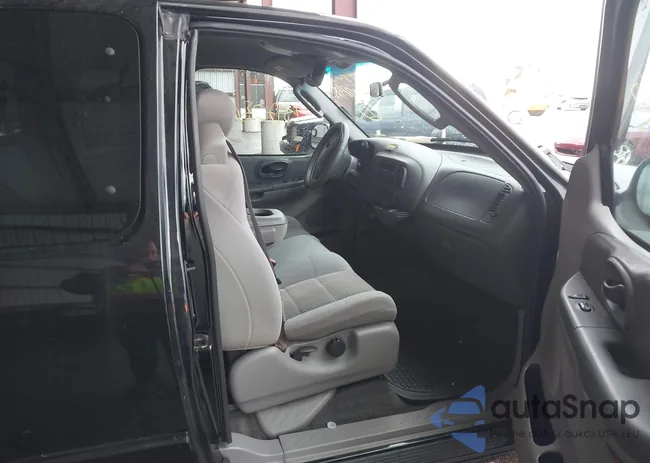 2FTRX17W64CA31318: 43970563