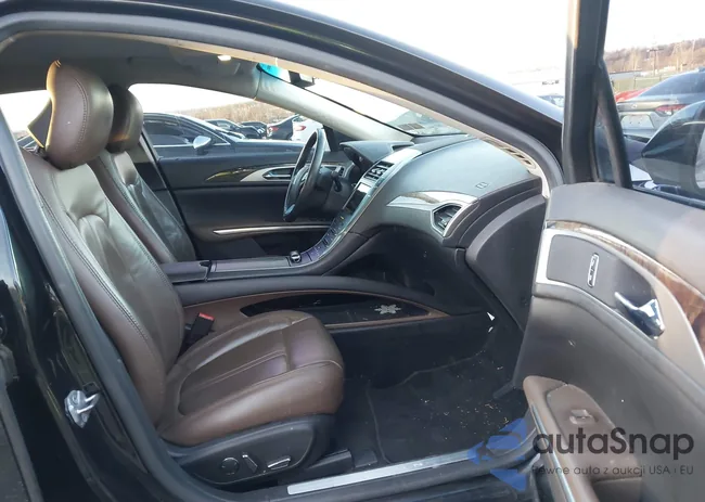 3LN6L2LUXER826403: 43971782